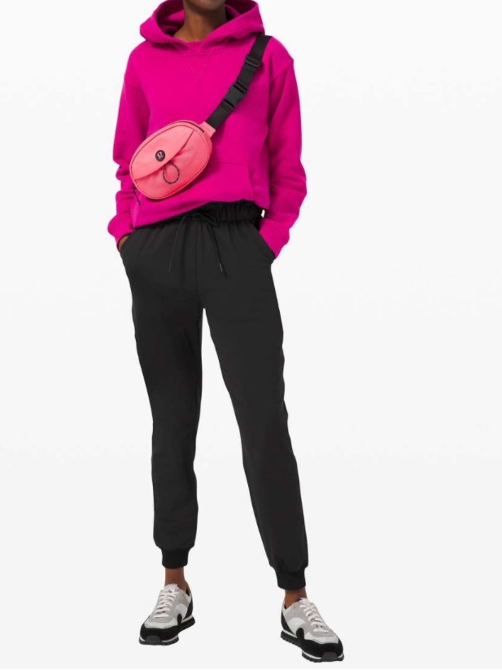 Lululemon Keep Moving Jogger in
Black size 2
